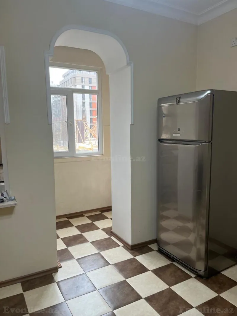 Satılır 3 otaqlı Mənzil Köhnə tikili 100 m² Nizami m. - şəkil 15