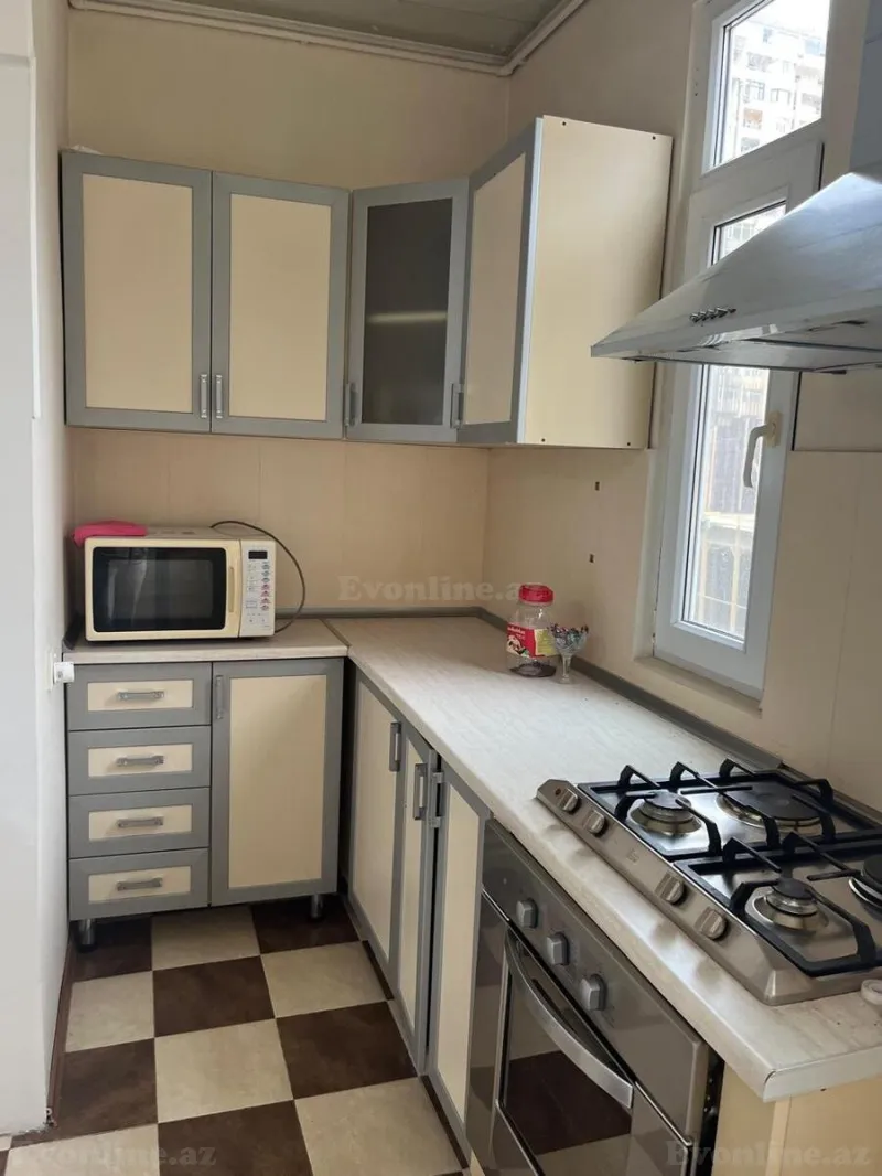 Satılır 3 otaqlı Mənzil Köhnə tikili 100 m² Nizami m. - şəkil 16