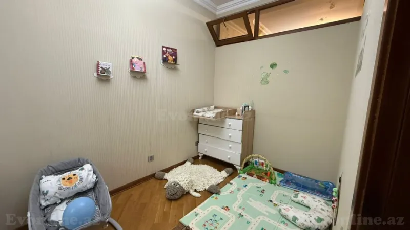 Satılır 4 otaqlı Mənzil Yeni tikili 153 m² Nəsimi r. - şəkil 14