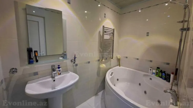 Satılır 2 otaqlı Mənzil Yeni tikili 90 m² Memar Əcəmi m. - şəkil 10