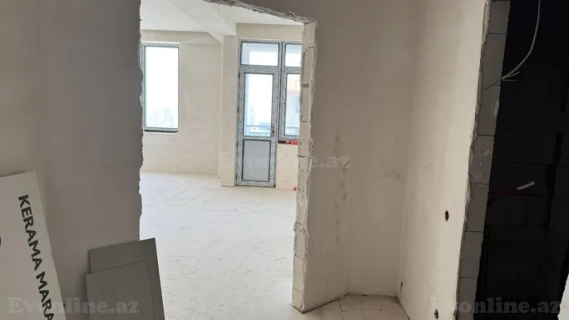 Satılır 3 otaqlı Mənzil Yeni tikili 81 m² İnşaatçılar m. - şəkil 5