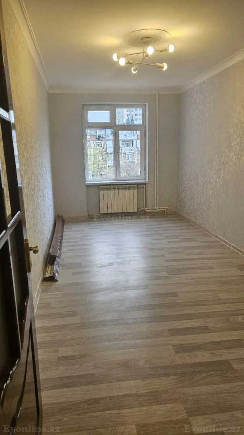 Satılır 2 otaqlı Mənzil Köhnə tikili 50 m² Qara Qarayev m. - şəkil 5