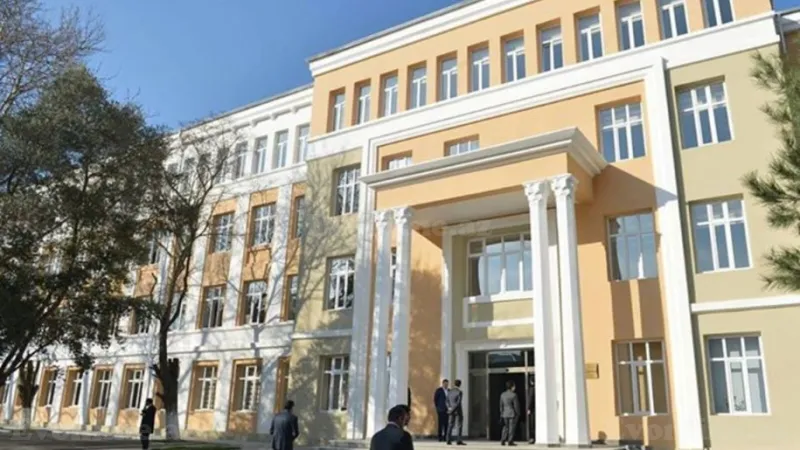 3 otaqlı Mənzil 80 m² Elmlər Akademiyası m. Satılır