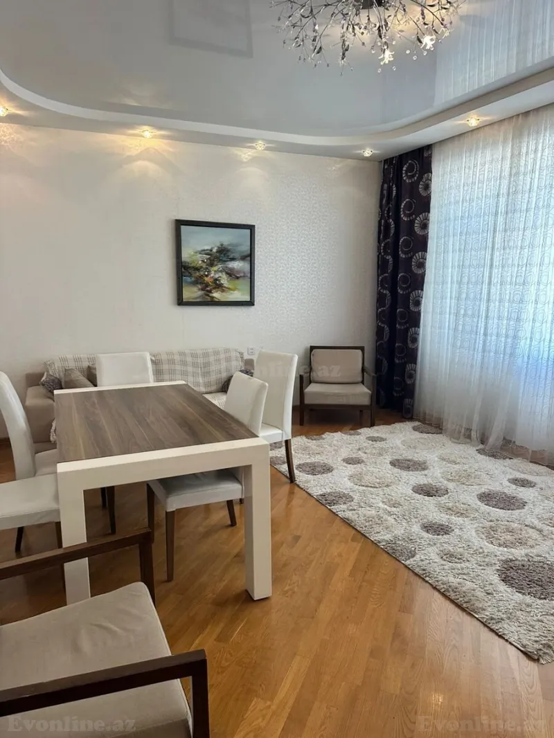 4 otaqlı Mənzil 138 m² Səbail r. Satılır