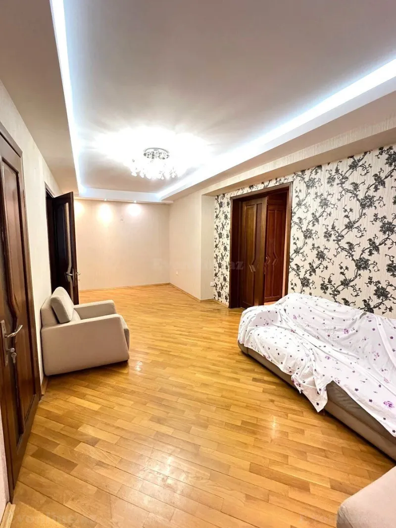 Satılır 3 otaqlı Mənzil Yeni tikili 85 m² İnşaatçılar m. - şəkil 2