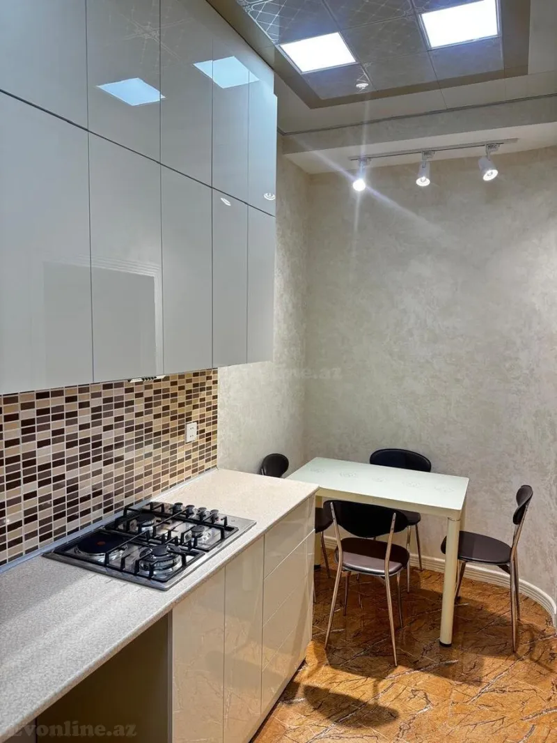 Satılır 3 otaqlı Mənzil Yeni tikili 99 m² Elmlər Akademiyası m. - şəkil 3