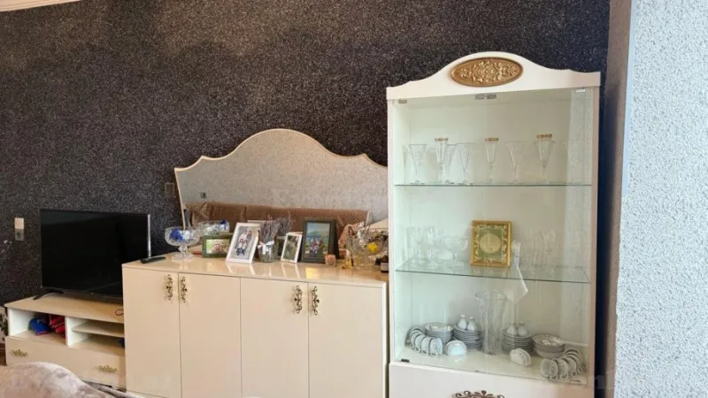 Satılır 2 otaqlı Mənzil Köhnə tikili 65 m² Xalqlar Dostluğu m. - şəkil 8