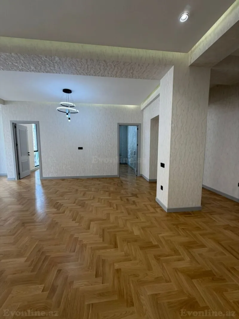 Satılır 4 otaqlı Mənzil Yeni tikili 117 m² Gənclik m. - şəkil 6