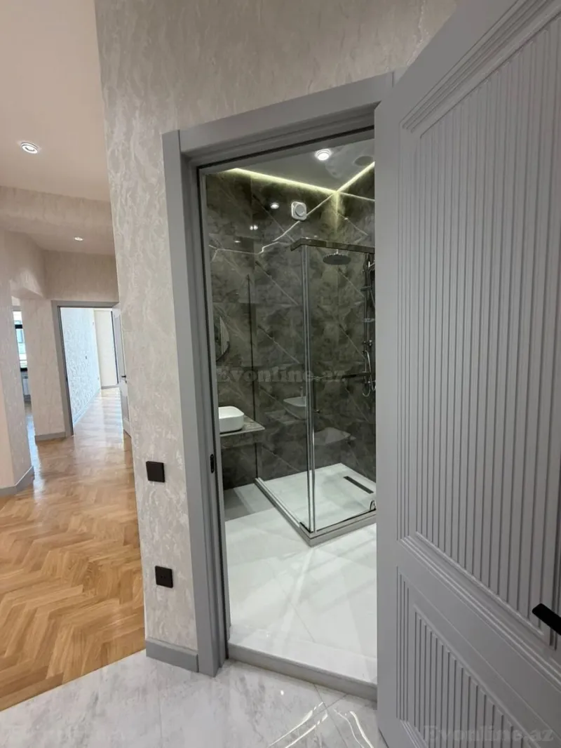 Satılır 4 otaqlı Mənzil Yeni tikili 117 m² Gənclik m. - şəkil 15