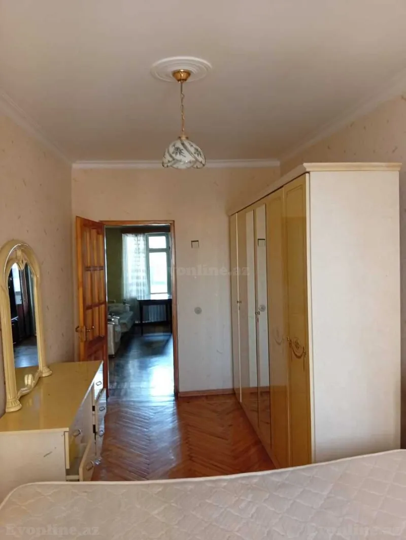 Kirayə verilir 3 otaqlı Mənzil Köhnə tikili 80 m² Yasamal - şəkil 8