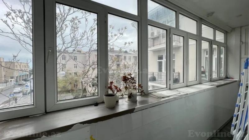 Kirayə verilir 3 otaqlı Mənzil Köhnə tikili 85 m² Xətai m. - şəkil 13