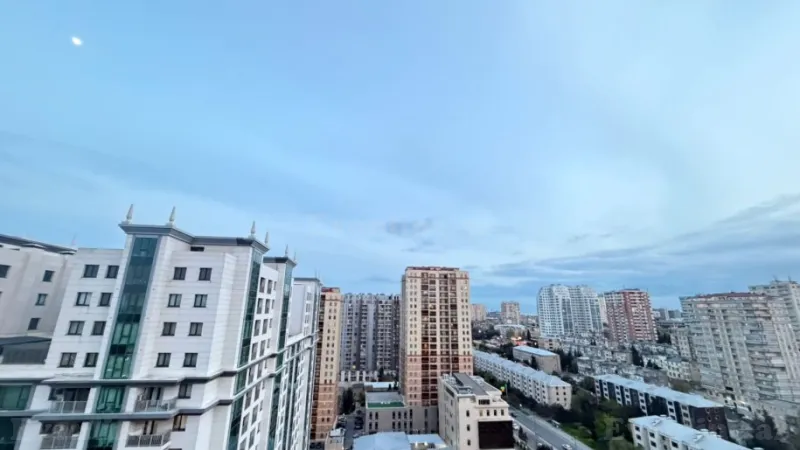 3 otaqlı Mənzil 130 m² Elmlər Akademiyası m. Satılır