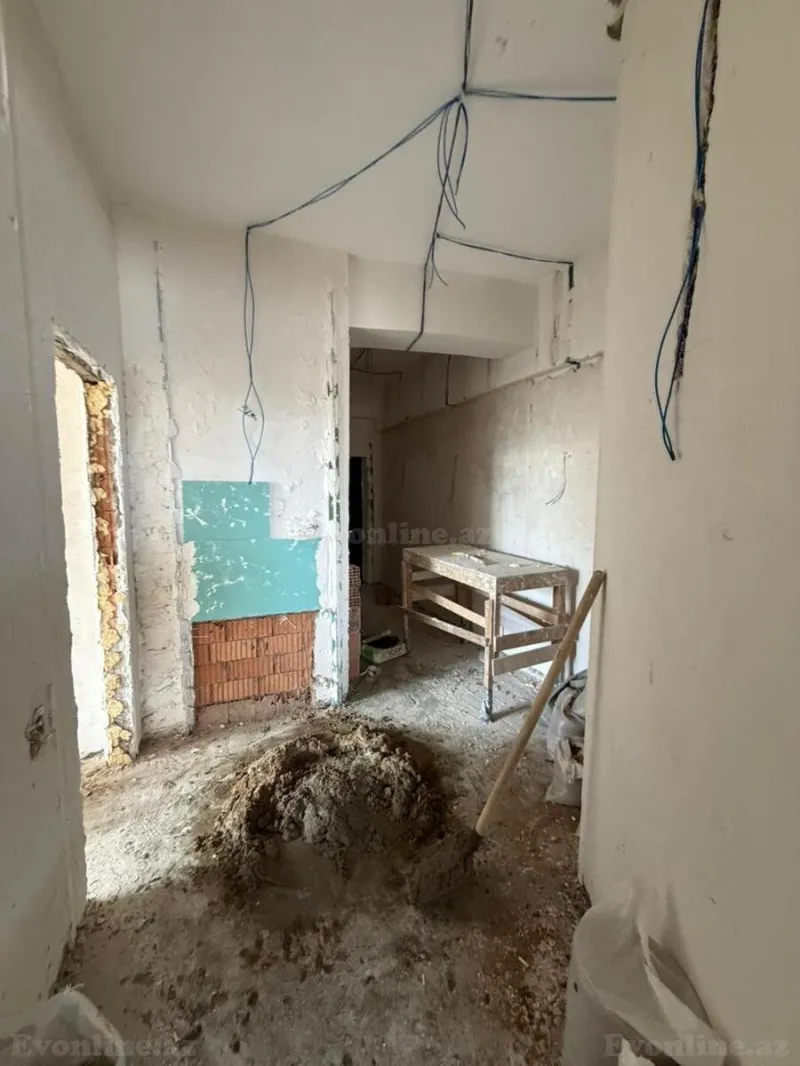 Satılır 3 otaqlı Mənzil Yeni tikili 130 m² Elmlər Akademiyası m. - şəkil 8