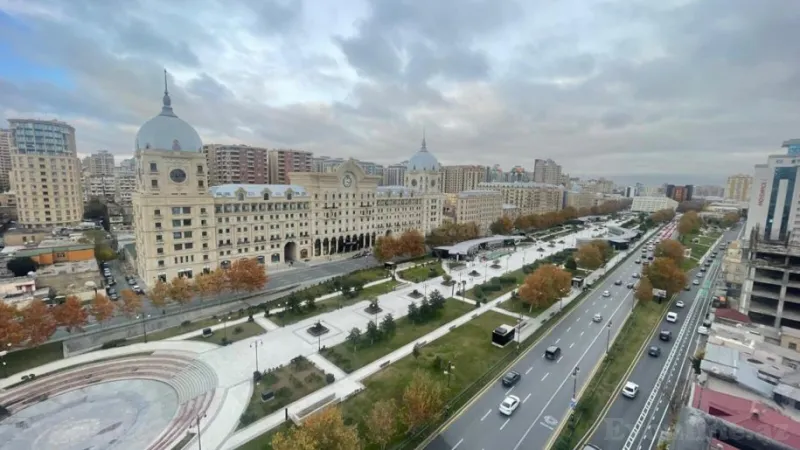 4 otaqlı Mənzil 246 m² Sahil m. Satılır