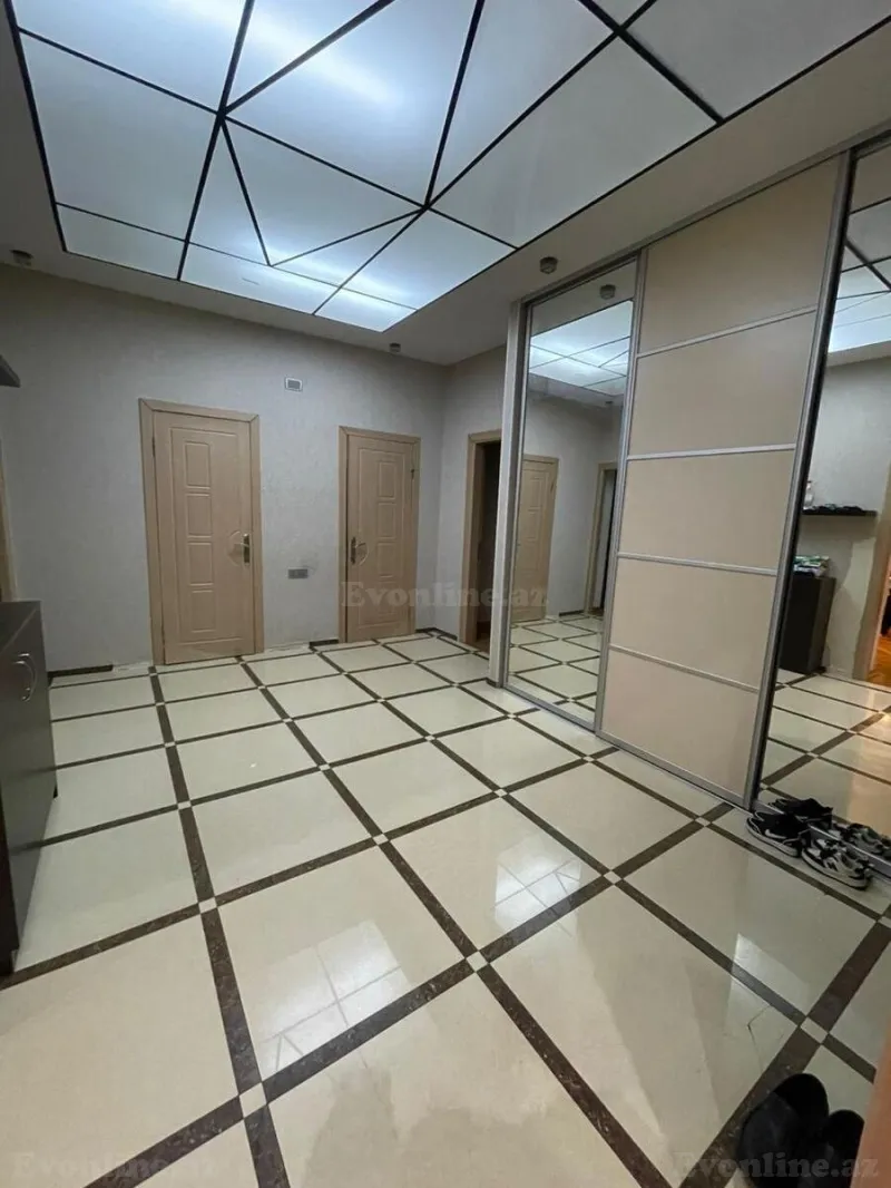 Satılır 3 otaqlı Mənzil Yeni tikili 137 m² Nərimanov r. - şəkil 5