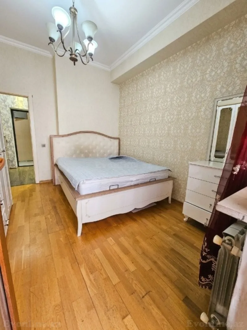 Satılır 2 otaqlı Mənzil Yeni tikili 50 m² Qara Qarayev m. - şəkil 5