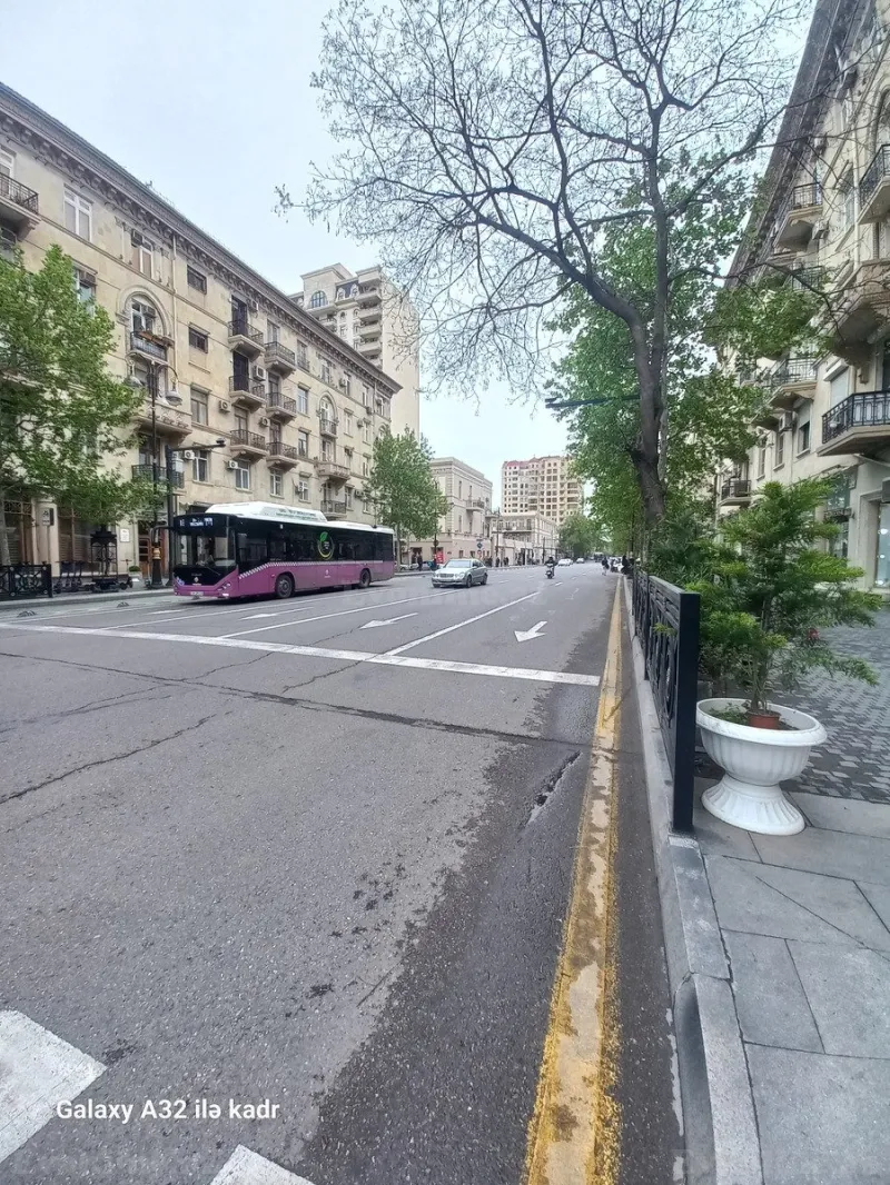 Satılır 3 otaqlı Mənzil Köhnə tikili 105 m² Nizami m. - şəkil 3