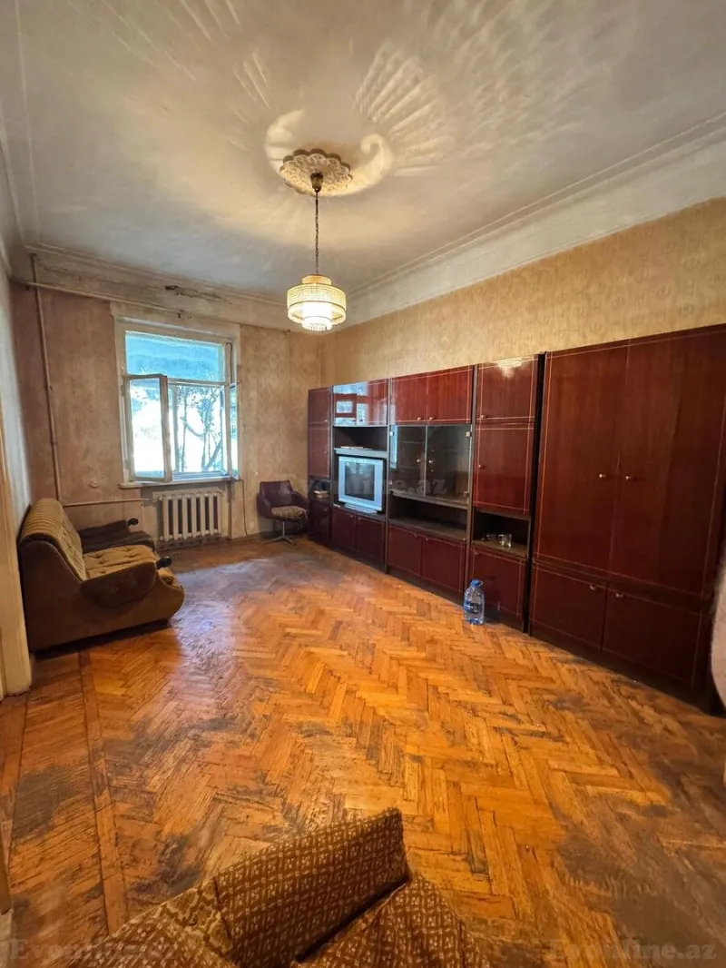 Satılır 3 otaqlı Mənzil Köhnə tikili 105 m² Nizami m. - şəkil 4