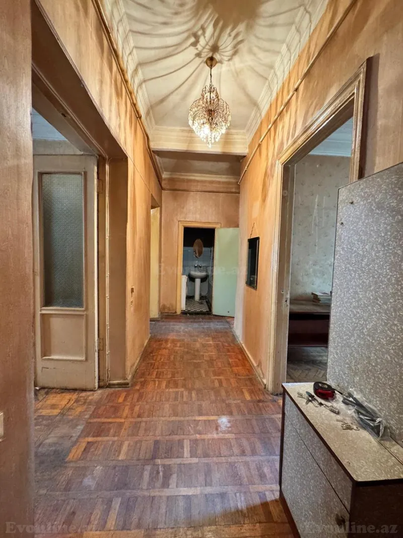 Satılır 3 otaqlı Mənzil Köhnə tikili 105 m² Nizami m. - şəkil 5