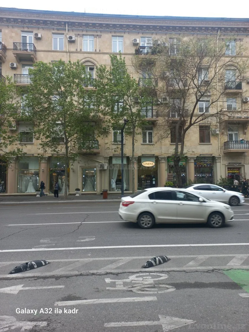 Satılır 3 otaqlı Mənzil Köhnə tikili 105 m² Nizami m. - şəkil 16