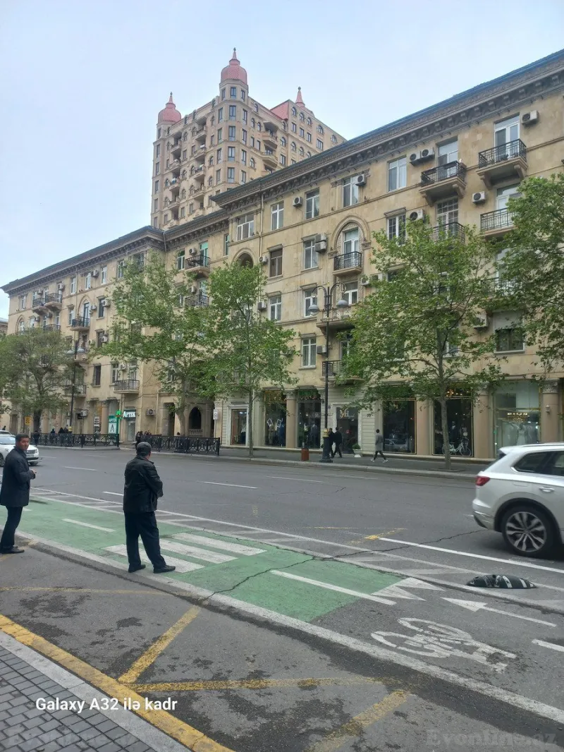 Satılır 3 otaqlı Mənzil Köhnə tikili 105 m² Nizami m. - şəkil 17