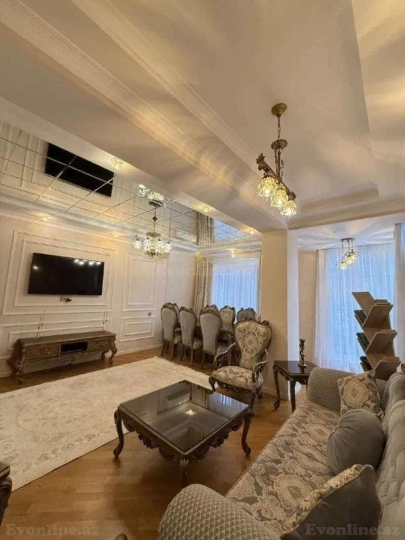 3 otaqlı Mənzil 132 m² 6-cı mikrorayon Satılır