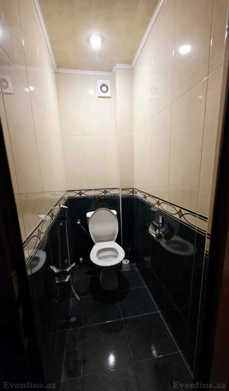 Satılır 2 otaqlı Mənzil Köhnə tikili 60 m² Xalqlar Dostluğu m. - şəkil 8