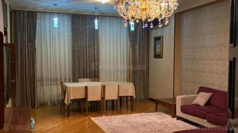 3 otaqlı Mənzil 155 m² İnşaatçılar m. Satılır