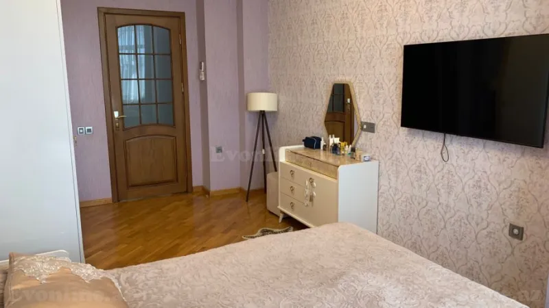 Satılır 3 otaqlı Mənzil Yeni tikili 105 m² Elmlər Akademiyası m. - şəkil 7