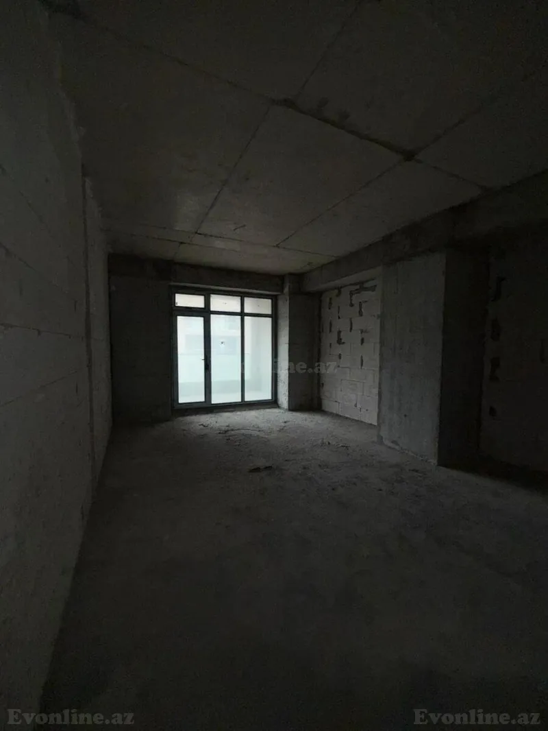 3 otaqlı Mənzil 150 m² 8 Noyabr m. Satılır