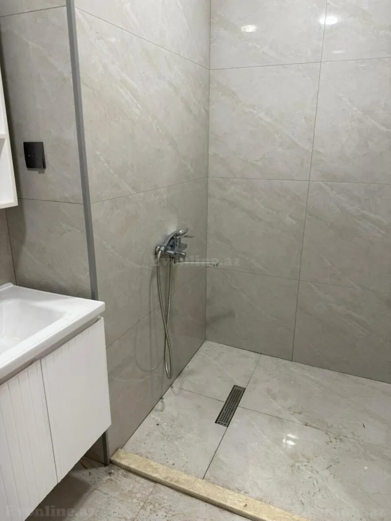 Satılır 2 otaqlı Mənzil Yeni tikili 63 m² Nəsimi r. - şəkil 9