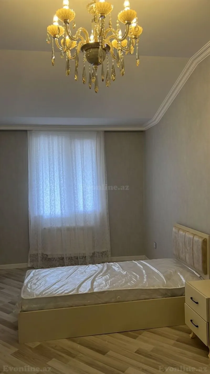 3 otaqlı Mənzil 110 m² İnşaatçılar m. Kirayə verilir