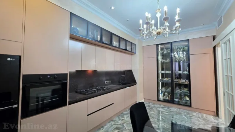 Kirayə verilir 3 otaqlı Mənzil Yeni tikili 160 m² Nərimanov r. - şəkil 17