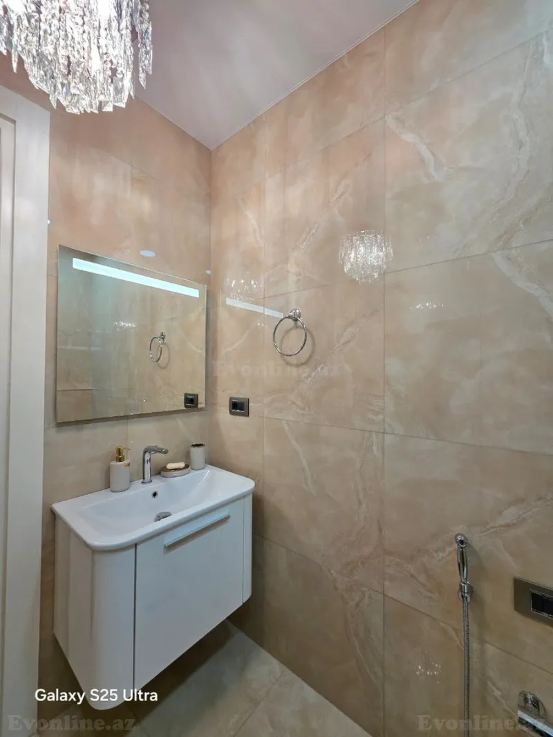 Kirayə verilir 3 otaqlı Mənzil Yeni tikili 160 m² Nərimanov r. - şəkil 23