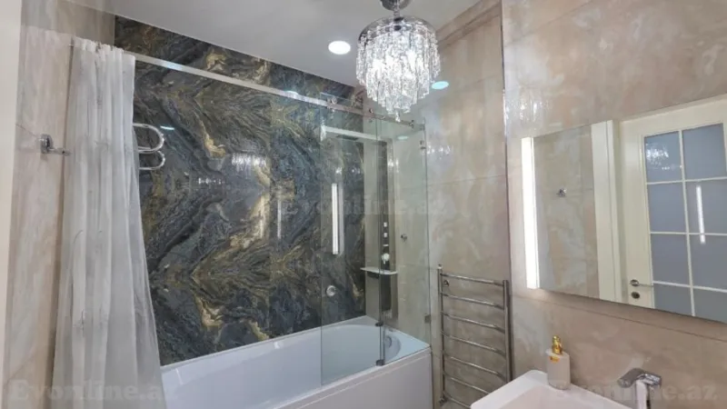 Kirayə verilir 3 otaqlı Mənzil Yeni tikili 160 m² Nərimanov r. - şəkil 24