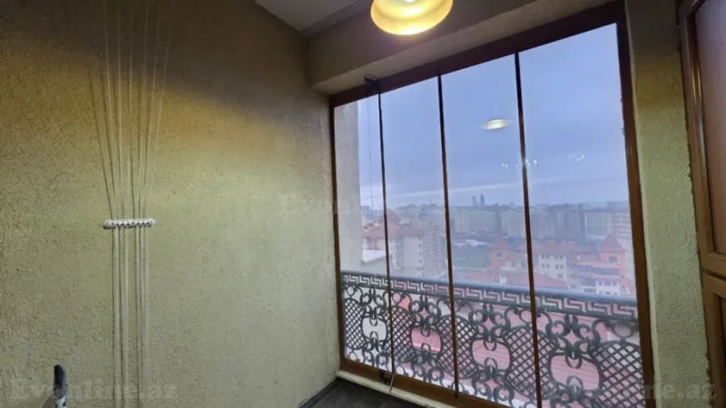 Kirayə verilir 3 otaqlı Mənzil Yeni tikili 160 m² Nərimanov r. - şəkil 27