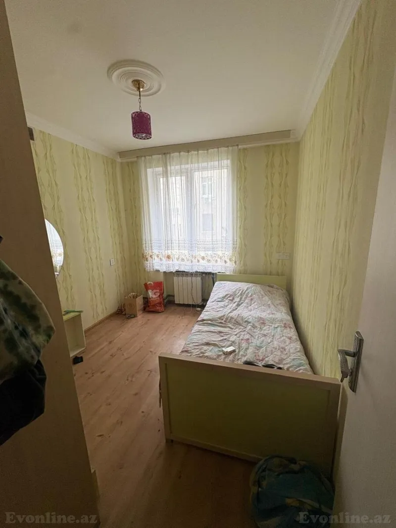 Satılır 2 otaqlı Mənzil Köhnə tikili 60 m² Nəsimi r. - şəkil 2