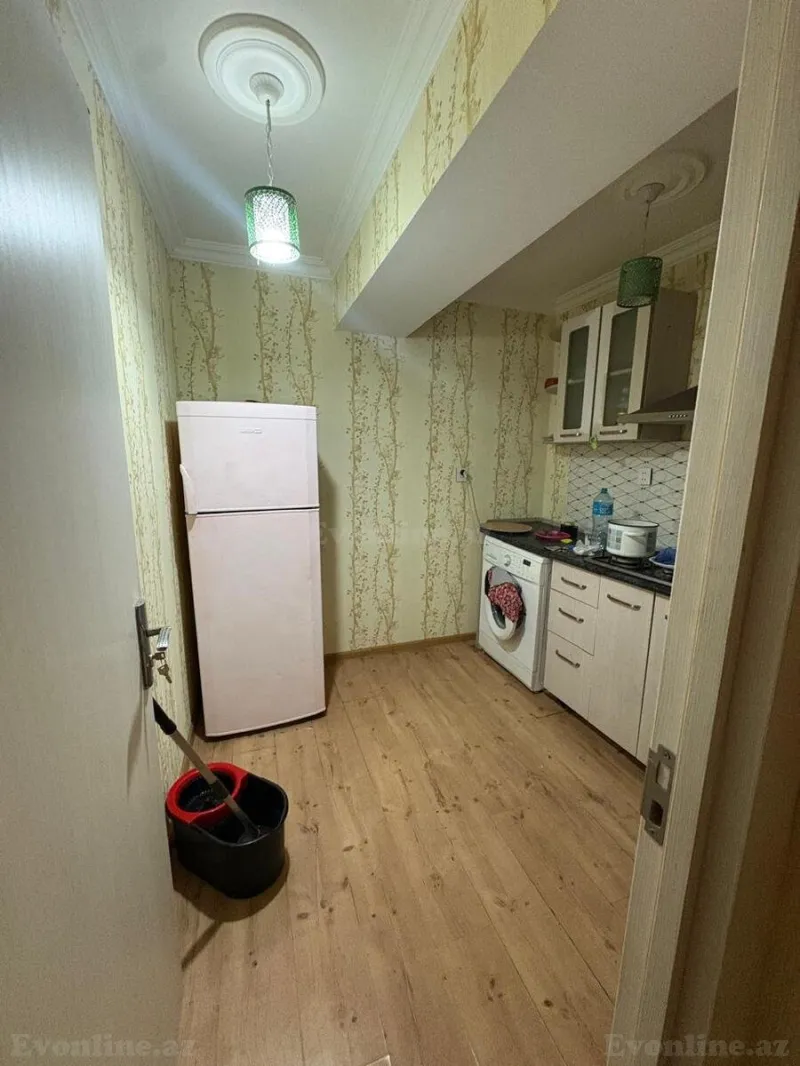 Satılır 2 otaqlı Mənzil Köhnə tikili 60 m² Nəsimi r. - şəkil 3