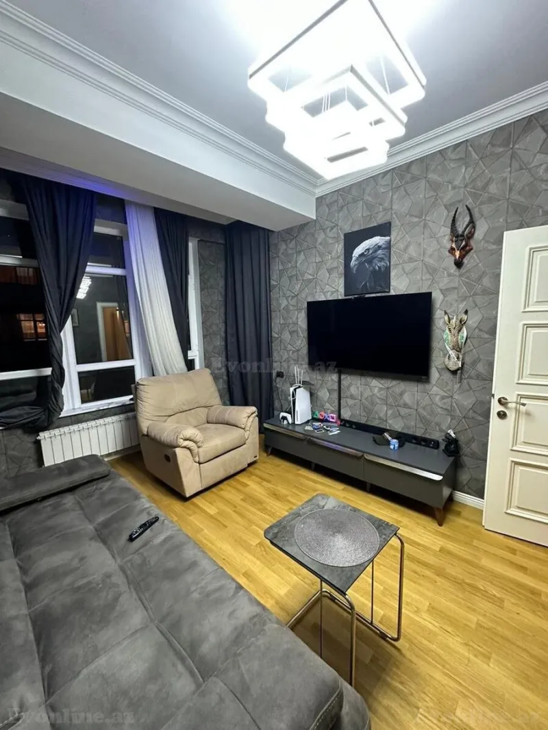 Kirayə verilir 3 otaqlı Mənzil Yeni tikili 150 m² Xətai r. - şəkil 5