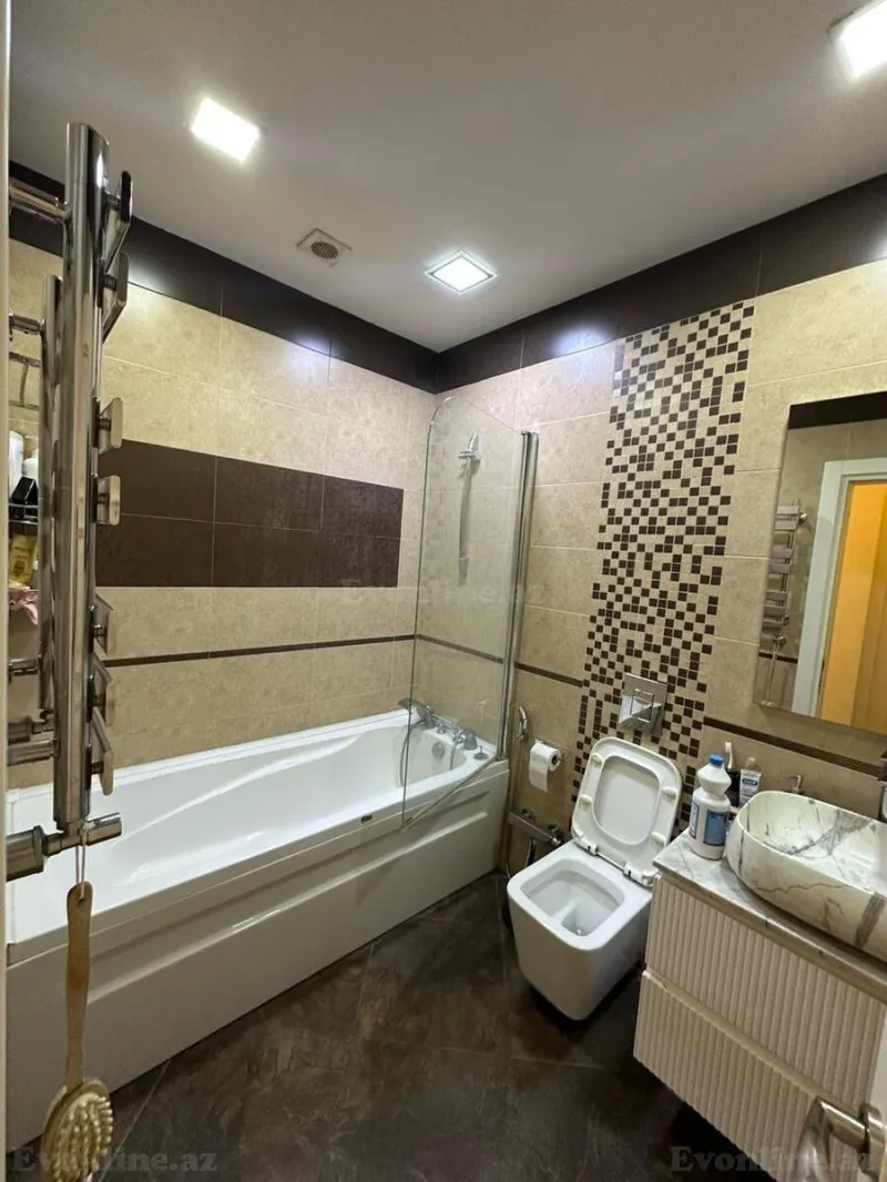 Kirayə verilir 3 otaqlı Mənzil Yeni tikili 150 m² Xətai r. - şəkil 10