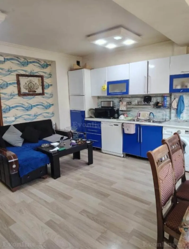 Satılır 4 otaqlı Mənzil Köhnə tikili 120 m² İnşaatçılar m. - şəkil 3