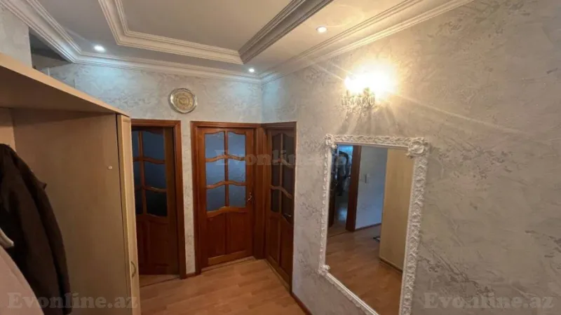 Satılır 4 otaqlı Mənzil Köhnə tikili 95 m² Yeni Yasamal - şəkil 2