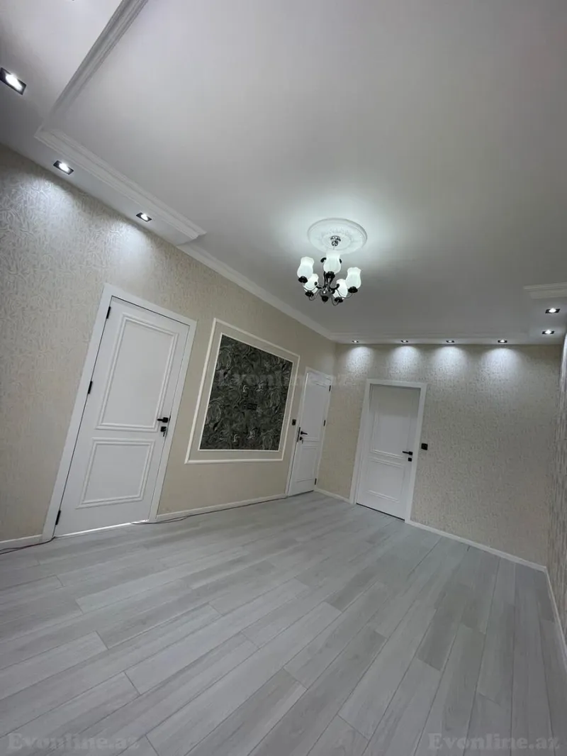 2 otaqlı Mənzil 65 m² 4-cü mikrorayon Satılır