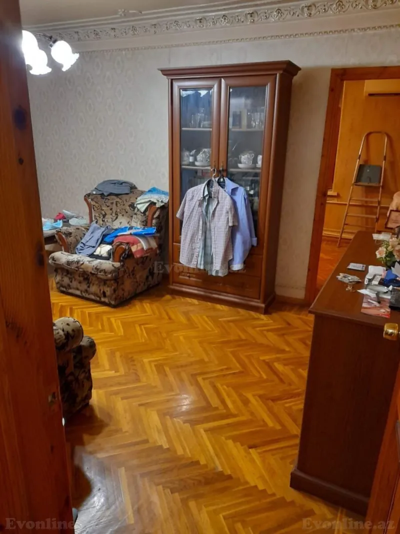 Satılır 2 otaqlı Mənzil Köhnə tikili 55 m² Nərimanov r. - şəkil 3