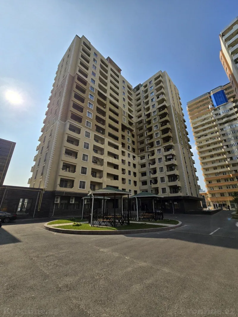 3 otaqlı Mənzil 100 m² Xətai m. Satılır