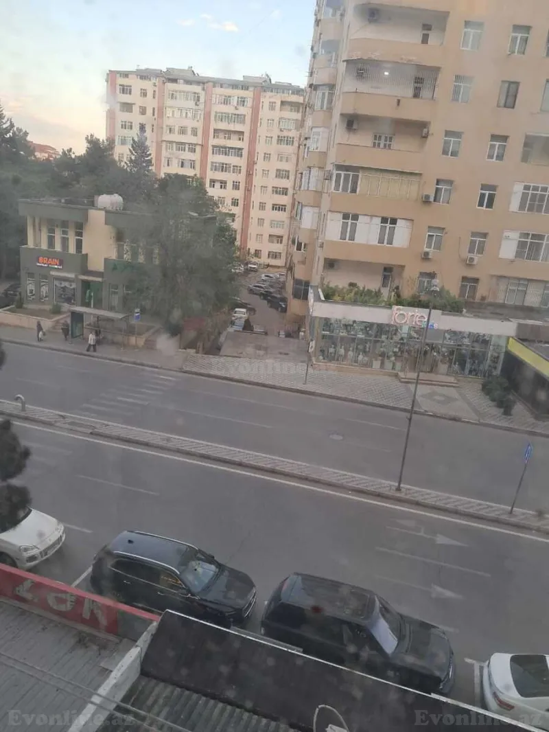 Satılır 2 otaqlı Mənzil Köhnə tikili 70 m² 9-cu mikrorayon - şəkil 5