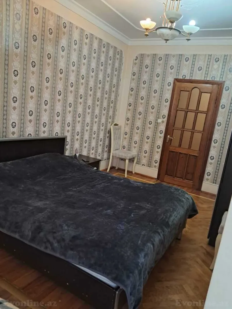 Satılır 2 otaqlı Mənzil Köhnə tikili 70 m² 9-cu mikrorayon - şəkil 8