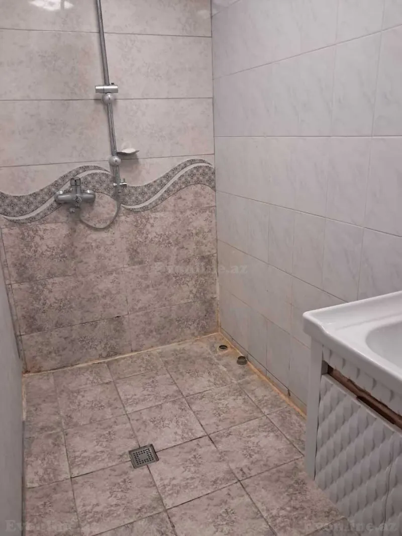 Satılır 2 otaqlı Mənzil Köhnə tikili 70 m² 9-cu mikrorayon - şəkil 11