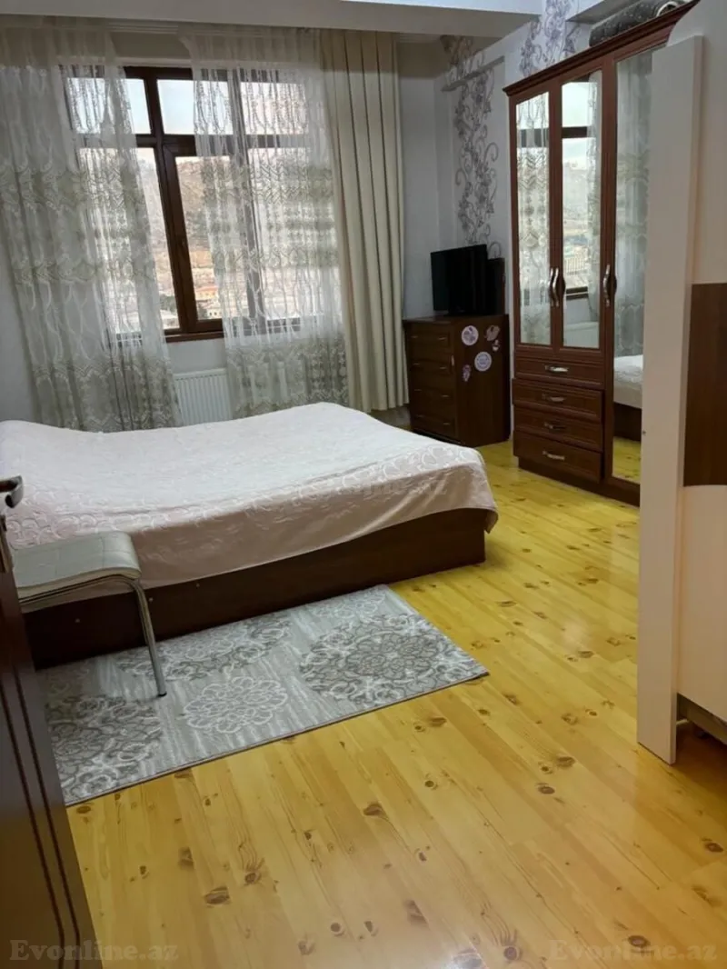 Kirayə verilir 2 otaqlı Mənzil Yeni tikili 70 m² Səbail r. - şəkil 11