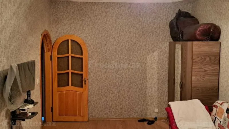 Satılır 1 otaqlı Mənzil Köhnə tikili 40 m² 4-cü mikrorayon - şəkil 2